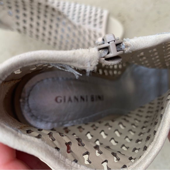 Gianni Bini 5 inch stiletto, open toe, booties, cream beige color in size 8 1/2 - Picture 11 of 12